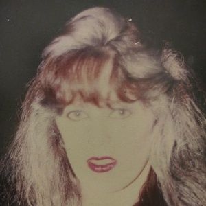 Meet your Posher, Anne louise